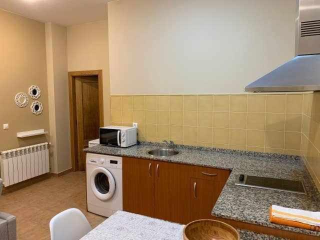 Cumbres De Los Picos Apartamento Treparriscos Poo  外观 照片